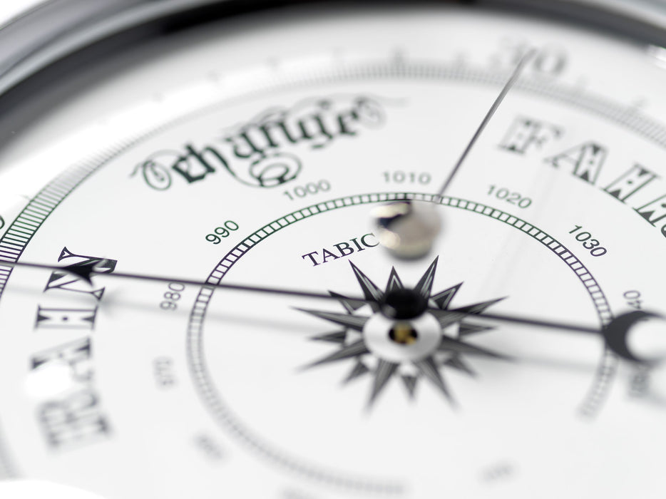 Weather Scientific Tabic Clocks Handmade Traditional Barometer in Chrome with White Dial. Tabic Clocks