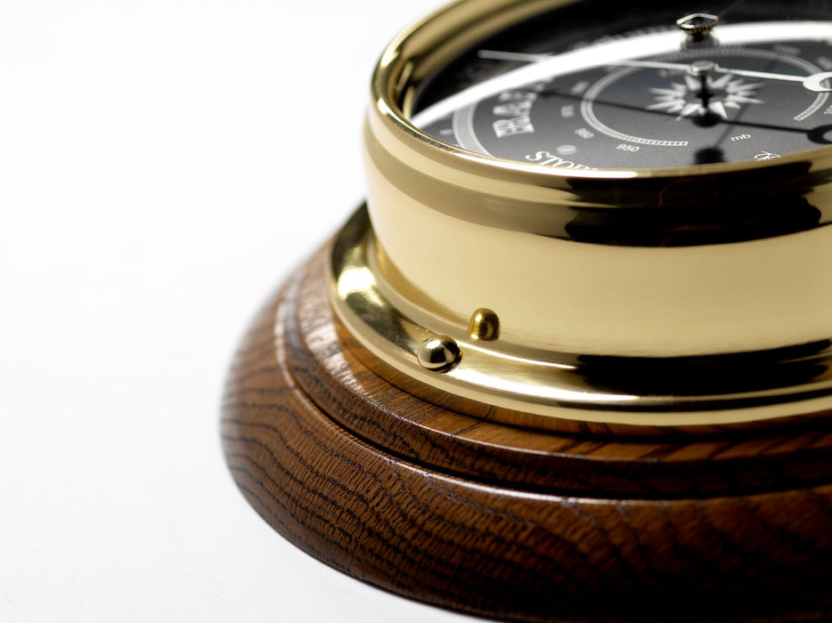 Weather Scientific Tabic Clocks Handmade Prestige Barometer With Jet Black Dial Mounted on an English Dark Oak Wall Mount Tabic Clocks