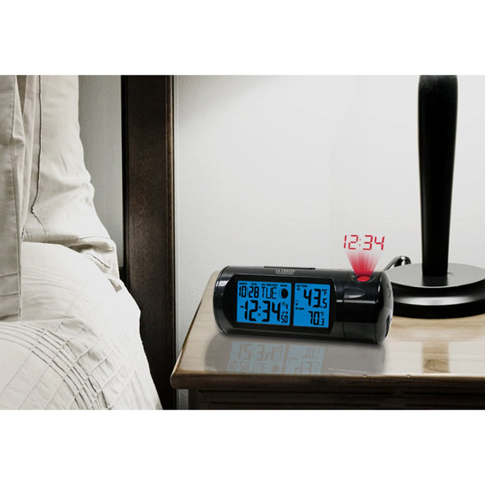 Weather Scientific LaCrosse Technology 616-143V2 Projection Alarm Clock with Indoor/Outdoor Temperature Bedroom Bedside setup