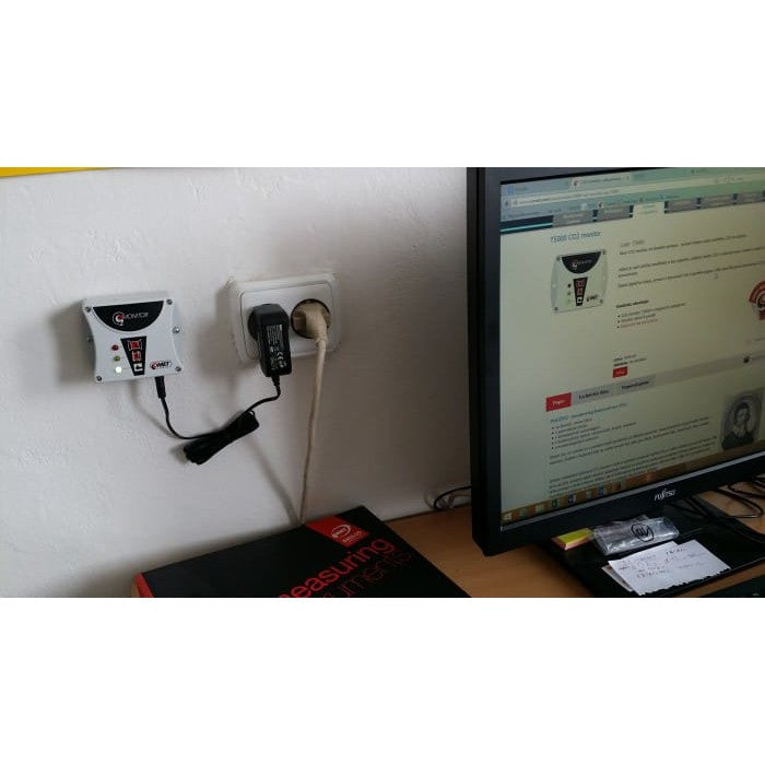 Weather Scientific Comet CO2 monitor with built-in carbon dioxide sensor Comet