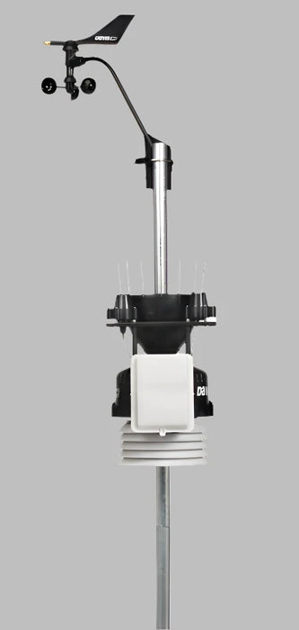 Davis Instruments VP2 ISS PLUS Weather Station Cabled 6327C system at work by Weather Scientific